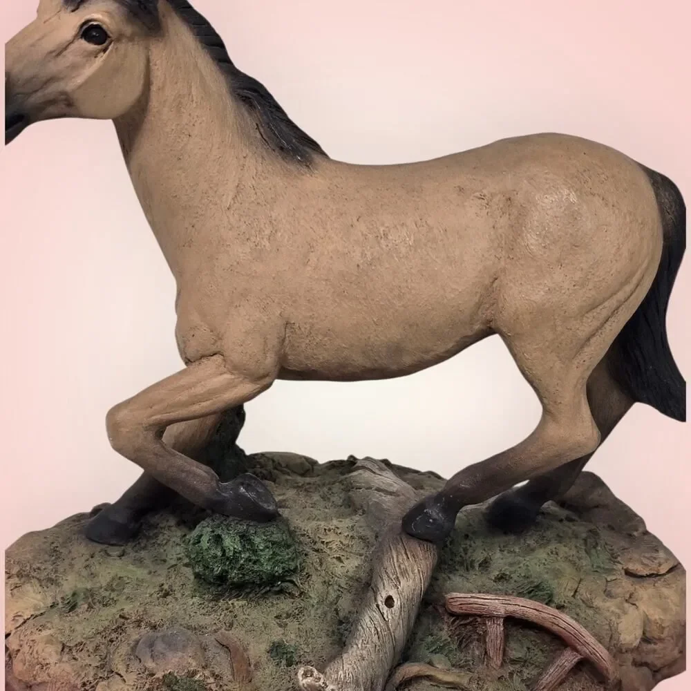 Neil J Rose Buckskin 'SPIRIT' HORSE FIGURINE Limited Edition #810/3500 Sculpture
